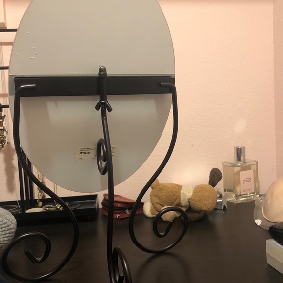 Mirror - Picture 3 of 3